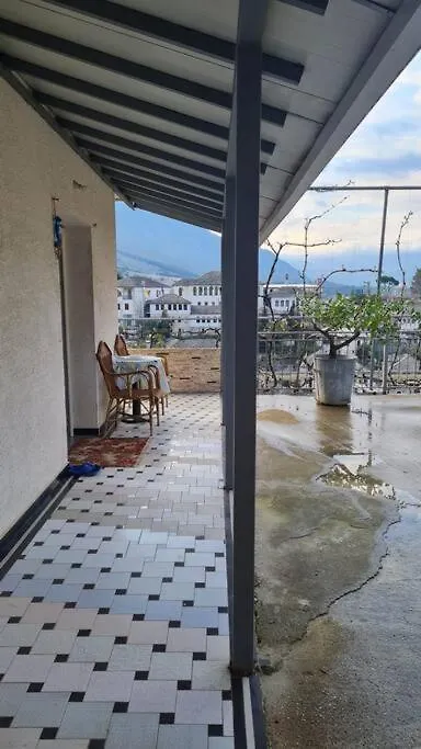 Your Home Away From Home! Gjirokastër Semesterbostad